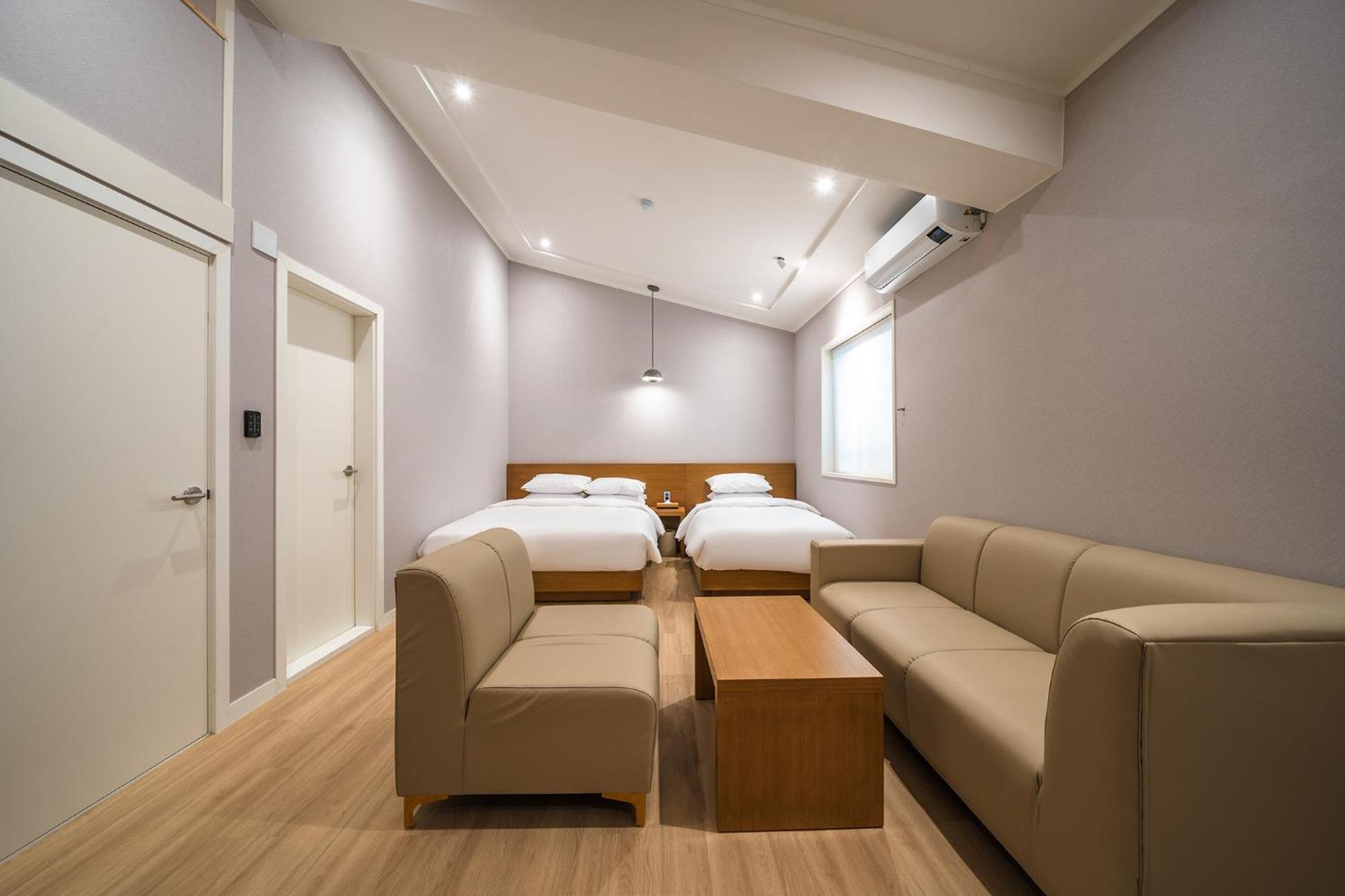 Mono Hotel ثووان المظهر الخارجي الصورة