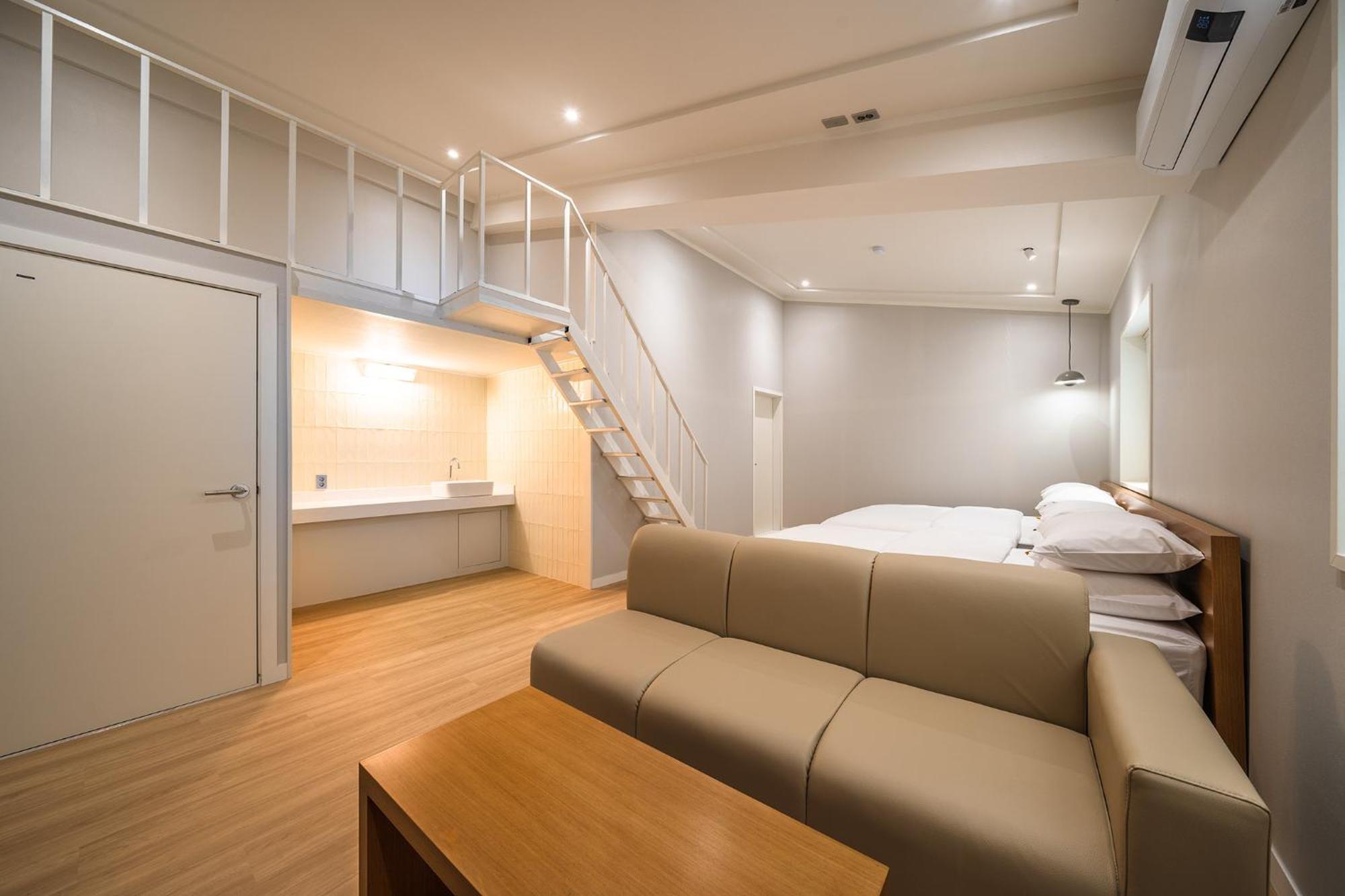 Mono Hotel ثووان المظهر الخارجي الصورة