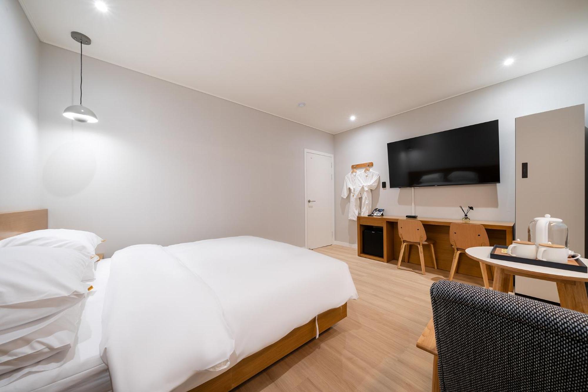 Mono Hotel ثووان المظهر الخارجي الصورة